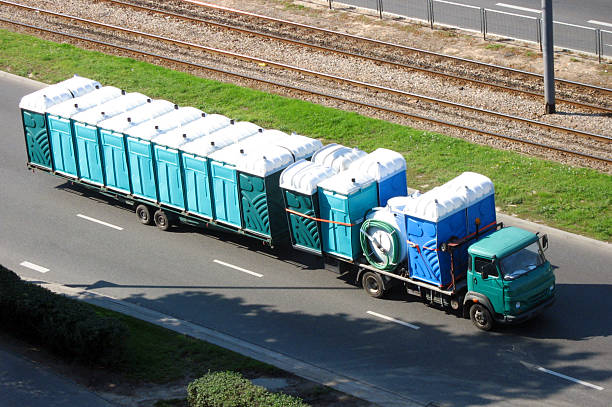 Porta potty delivery and setup in Decherd, TN